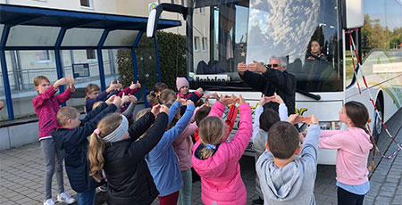 Bustraining der vierten Klasse